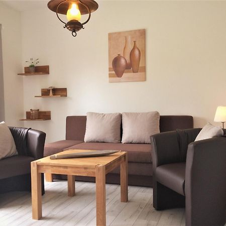 Huus Stoertebeker Bed and Breakfast Dornumersiel Eksteriør billede
