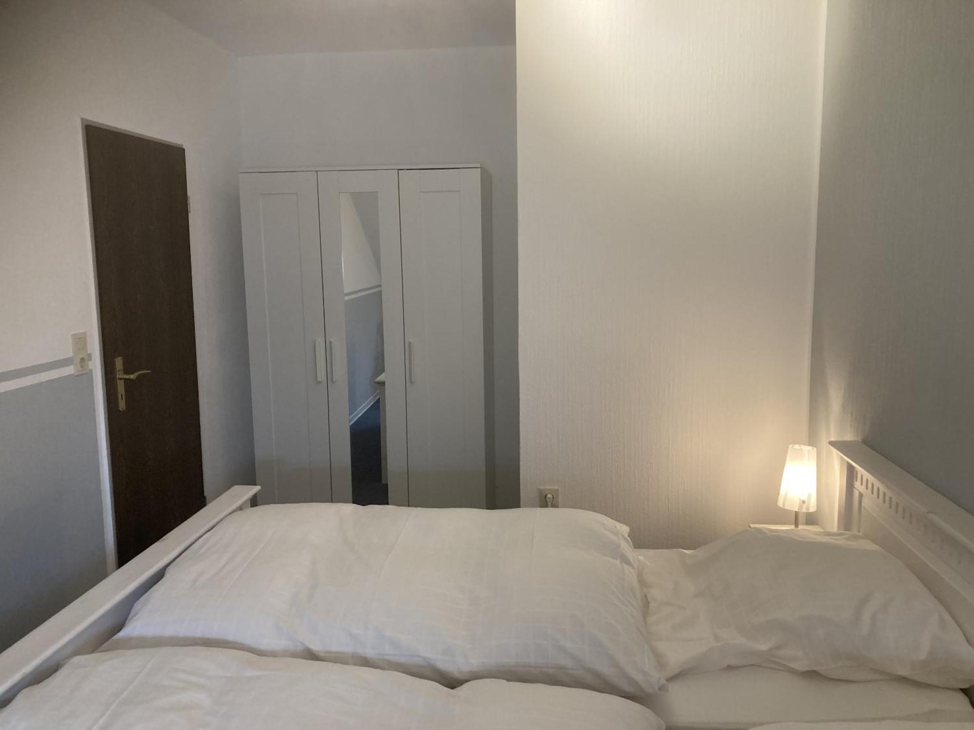 Huus Stoertebeker Bed and Breakfast Dornumersiel Værelse billede