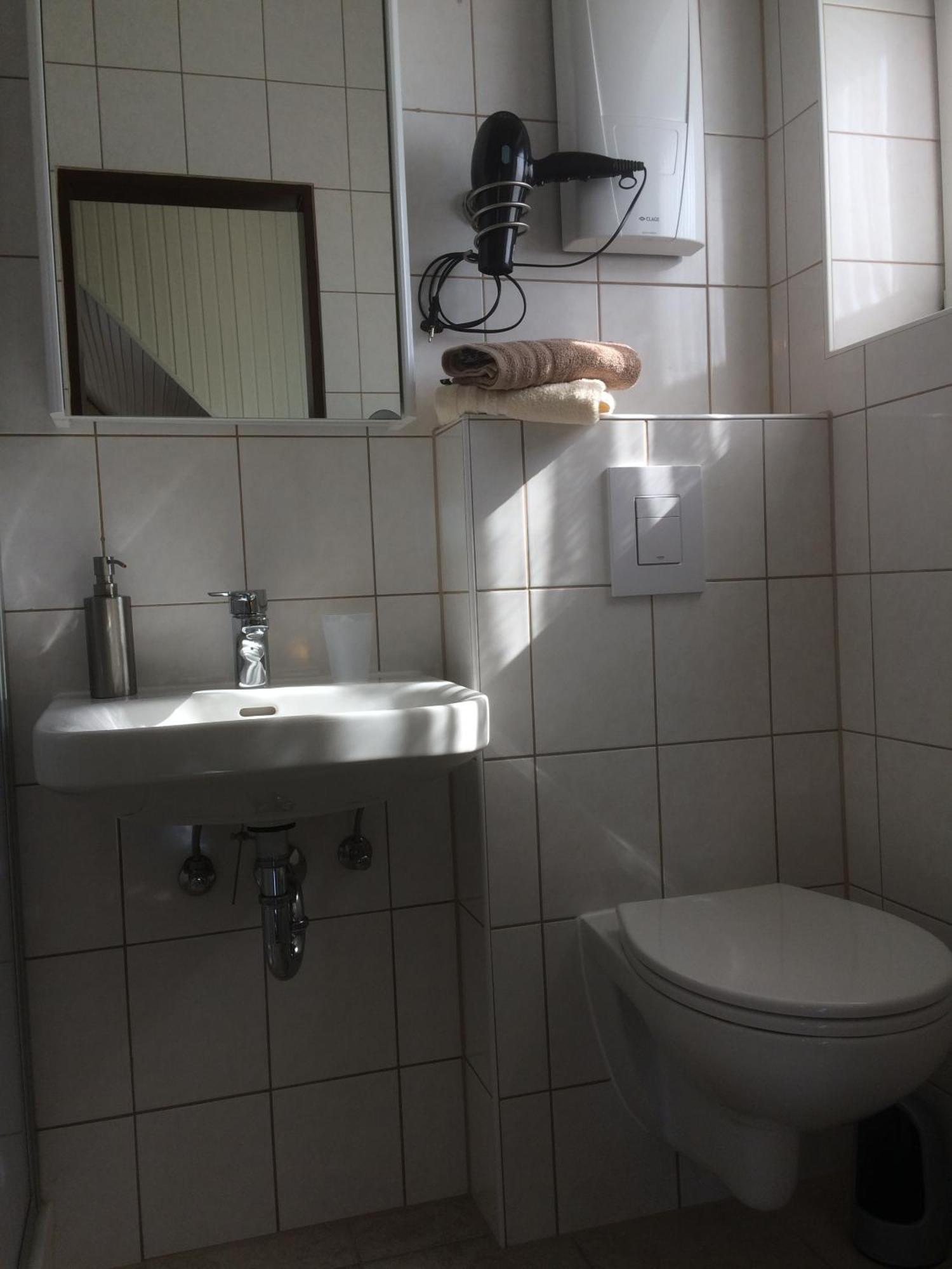 Huus Stoertebeker Bed and Breakfast Dornumersiel Værelse billede